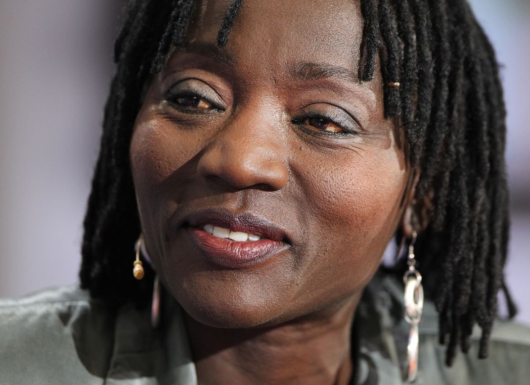 Auma Obama and the president, her half-brother, didn't meet until they were<a href="http://edition.cnn.com/TRANSCRIPTS/0907/18/acd.01.html" target="_blank"> in their 20s</a>. Their initial meeting features in her memoir "And then Life Happens," and tells of her visit to Chicago after receiving a letter from her half-brother in the wake of their father's death. She told CNN that her stay with the man who would become president was "<a href="http://edition.cnn.com/TRANSCRIPTS/0907/18/acd.01.html" target="_blank">like having a Christmas that doesn't finish</a>." She studied film in <a href="http://edition.cnn.com/2012/11/05/world/africa/auma-obama-film/" target="_blank">Berlin in the early 1990s</a> and spent 16 years as a journalist and broadcaster.<br /><br /><a href="https://www.cnn.com/2015/07/22/politics/obama-family-kenya-brooke-baldwin/index.html" target="_blank">Read more: Obama's sister: 'My brother has carried our name up there'</a>