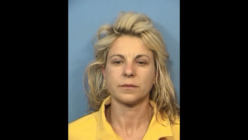 Illinois woman accused of killing son, girl as she babysat them pic
