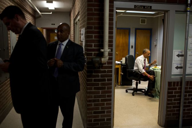 Obama has lunch following an event at the Elm Street Middle School in Nashua, New Hampshire, on Oct. 27, 2012.