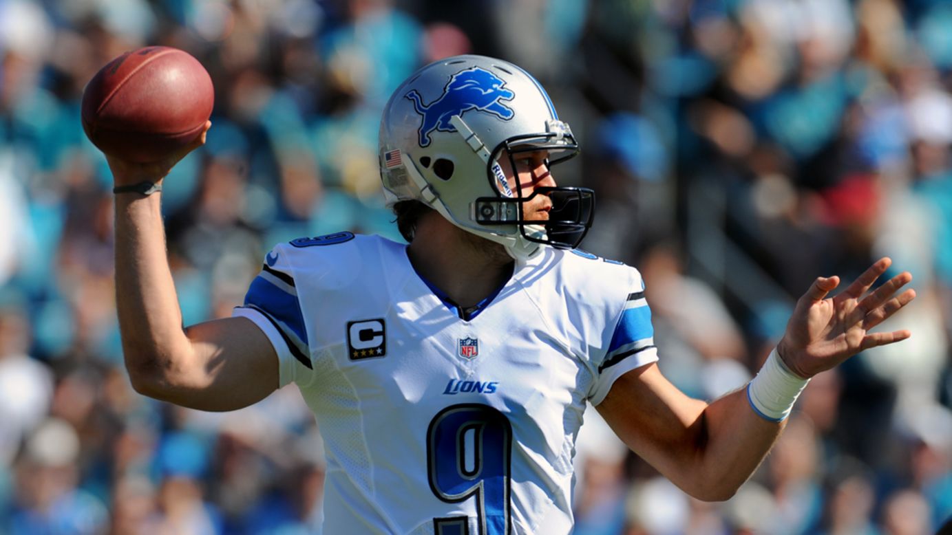 Quarterback Matthew Stafford of the Lions sets to pass against the Jaguars on Sunday.