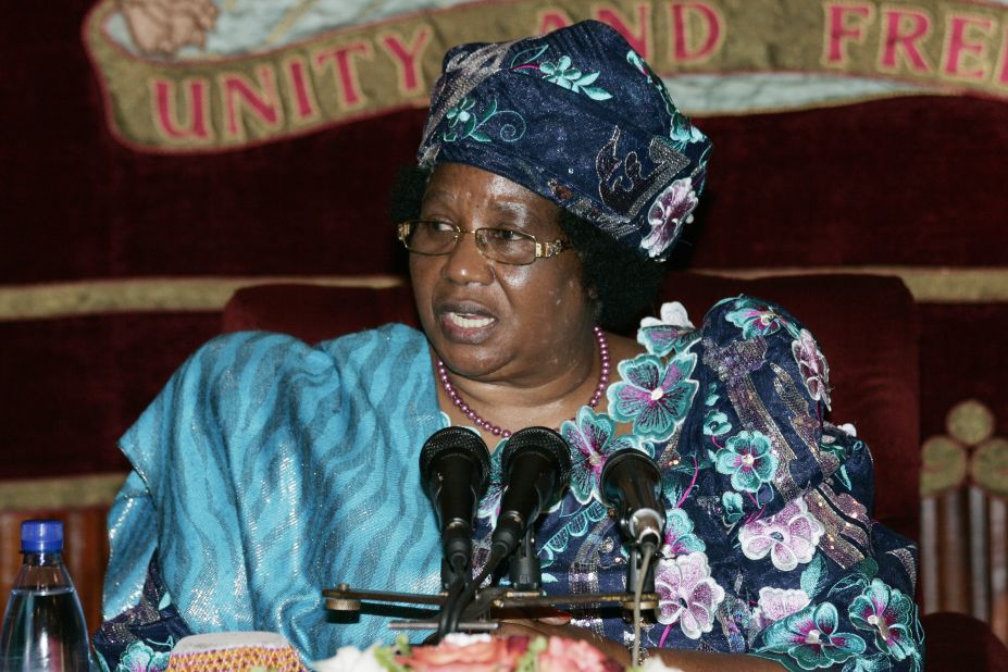 Malawi's President Joyce Banda speaks during a meeting with Former British Prime Minister Tony Blair at Sanjika Palace in Blantyre, Malawi, on August 30.