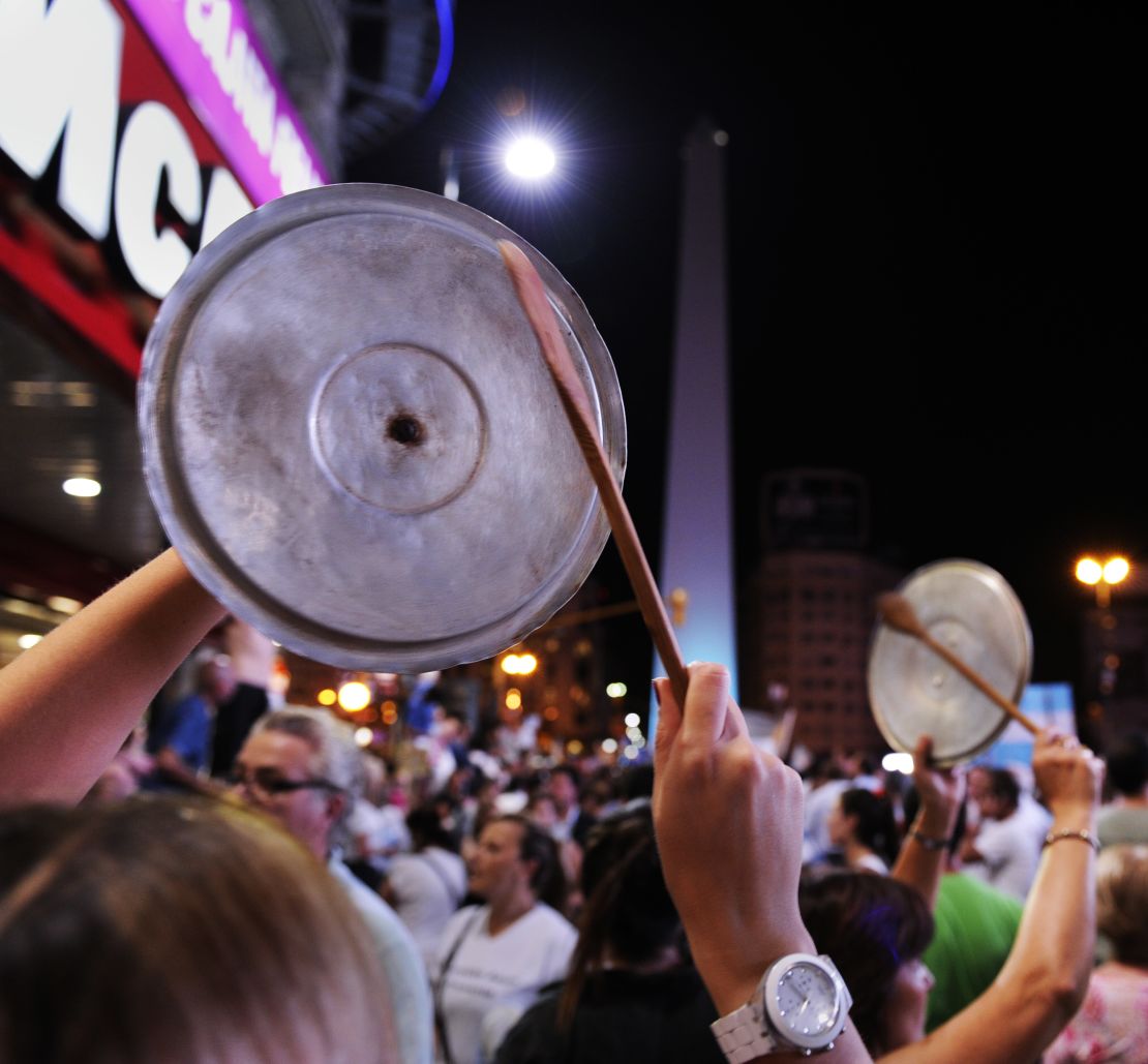 A "cacerolazo" takes place against the Fernandez government in Buenos Aires Thursday.