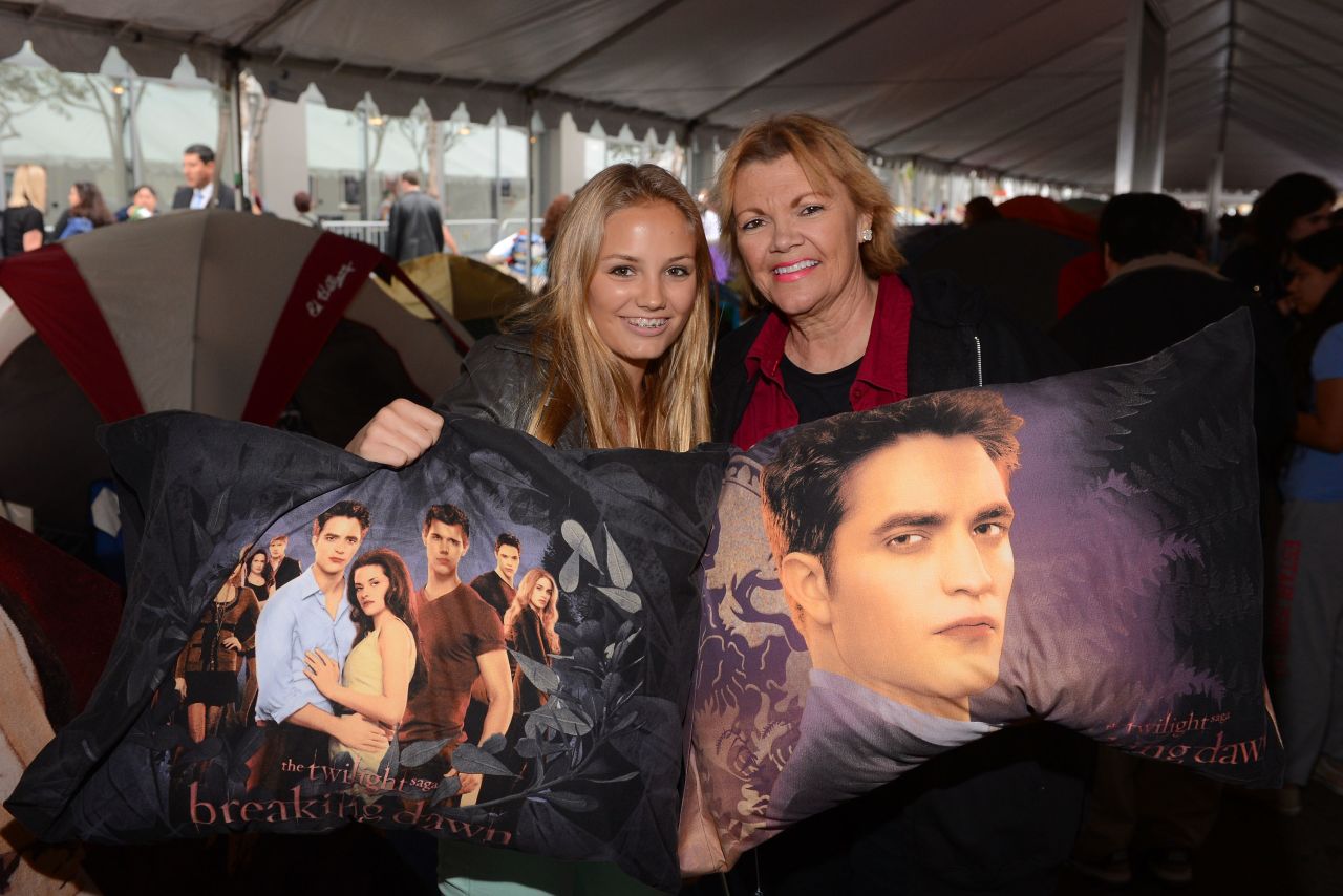 More fans show off "Twilight" paraphernalia.