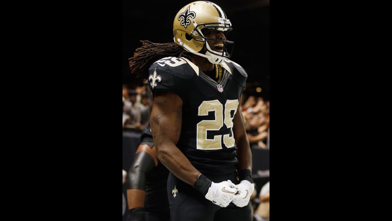 Chris Ivory of the Saints reacts after scoring a touchdown against the Falcons on Sunday.