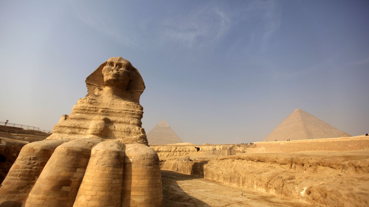  Morgan Al-Gohary said that if he were in power, he wouldn't hesitate to destroy the Sphinx and pyramids.