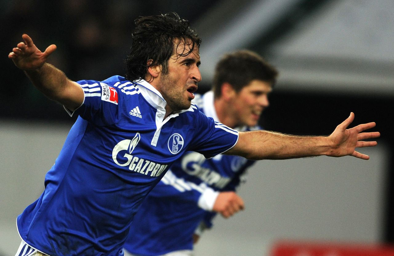 Schalke's on-field fortunes have improved in recent years to the point where they have brought in leading strikers Raul Gonzalez, who left the club earlier this year, and current Dutch striker Klaas-Jan Huntelaar. 