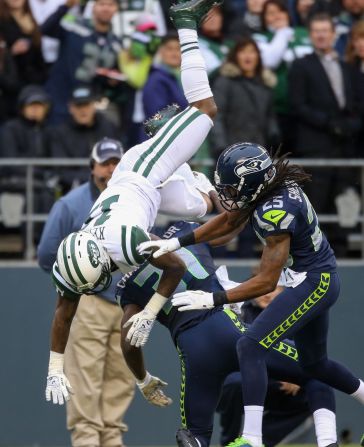 Strong safety Kam Chancellor of the Seahawks breaks up a pass against wide receiver Jeremy Kerley of the Jets on Sunday.