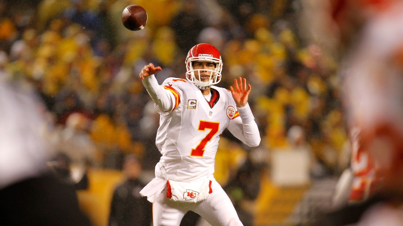 Matt Cassel of the Kansas City Chiefs throws a pass during Monday night's game against the Pittsburgh Steelers.