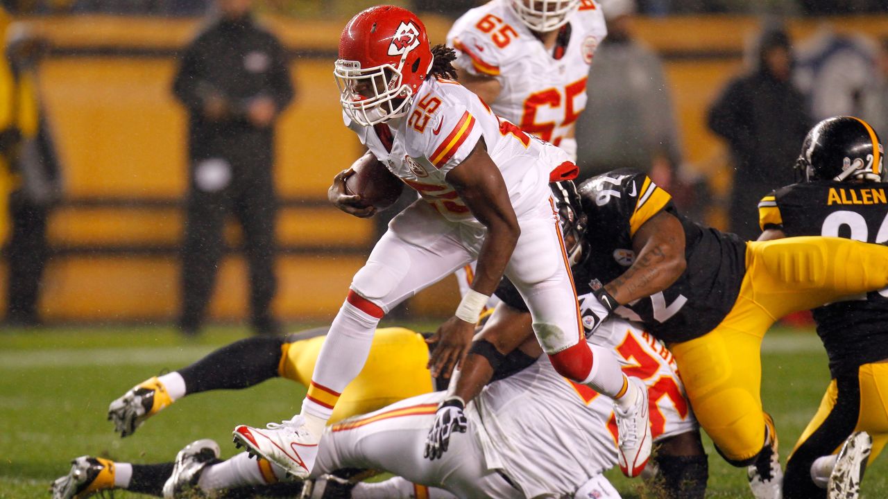 Jamaal Charles of the Kansas City Chiefs makes a play against the Pittsburgh Steelers.