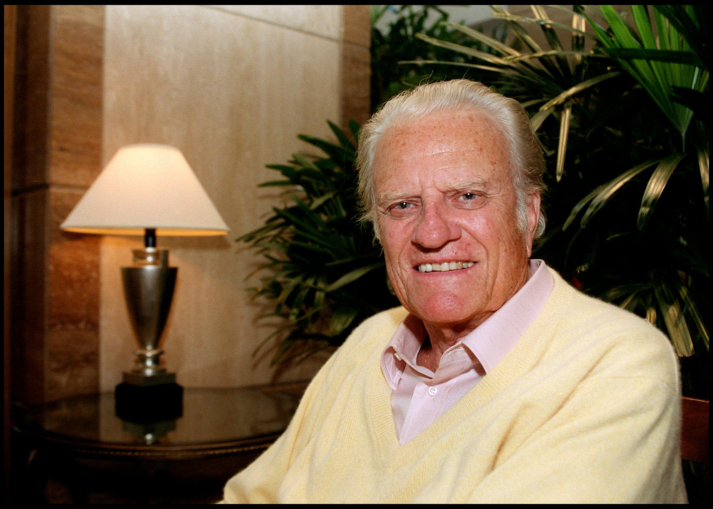 Billy Graham: Part of life is pain (1998)