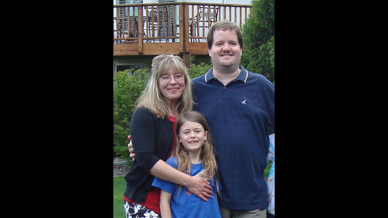Steve Rummler with his fiancee, Lexi Reed Holtum, and her daughter, Isabella, in 2011.