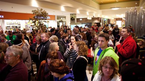 Bob Greene says earlier Black Friday store hours this year may lure people away from Thanksgiving gatherings.  Is it  worth it?