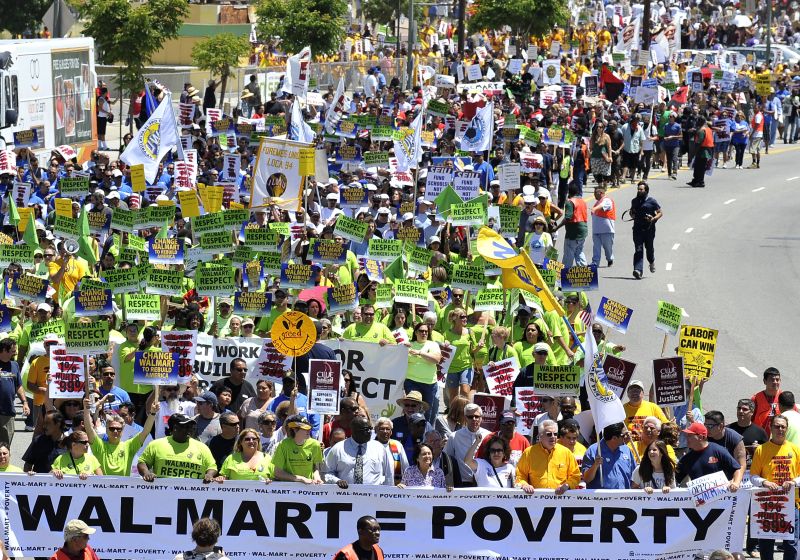 Wal-Mart Warns Workers On Black Friday Strike | CNN Business