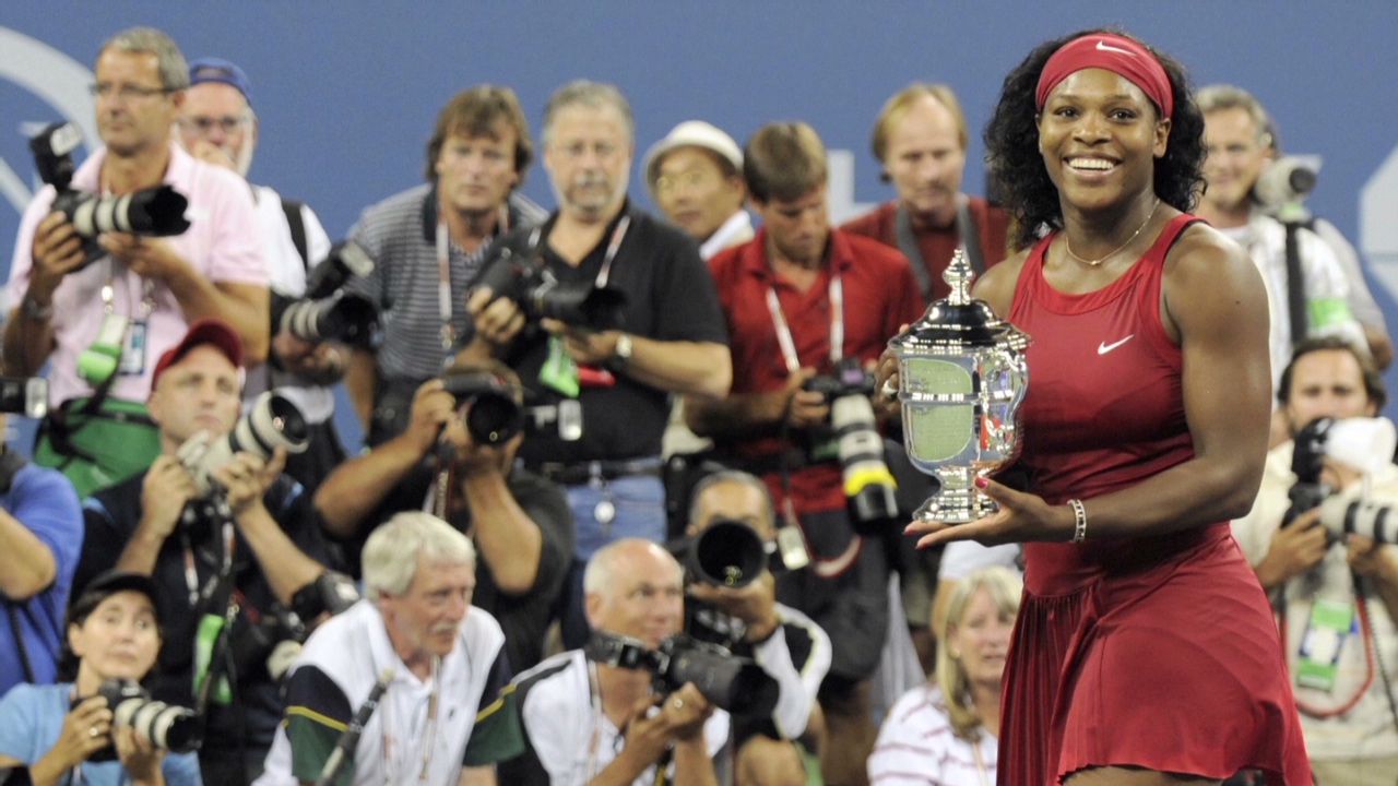 open court tennis serena williams short_00015205