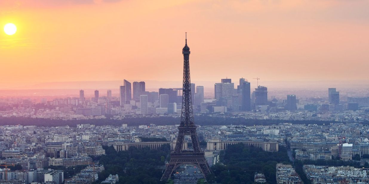 Even the more adventurous traveler has to admit that Paris can be romantic. 
