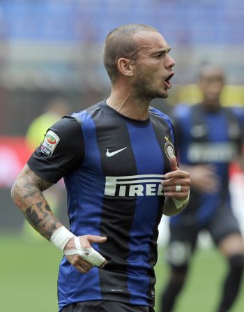Inter Milan's Dutch midfielder Wesley Sneijder, who has not played for the Serie A club since September following a dispute over his contract, is another international likely to move during the January window.