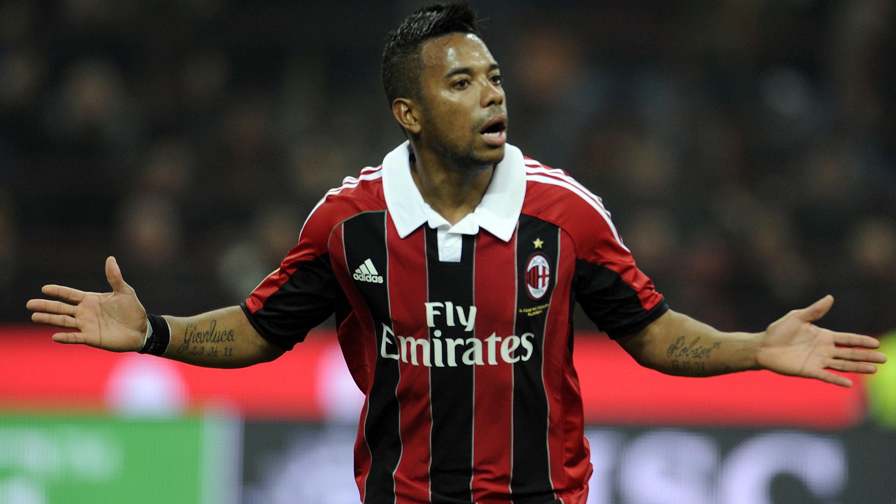 Robinho scored the only goal of the game as AC Milan claimed a 1-0 win over Juventus.