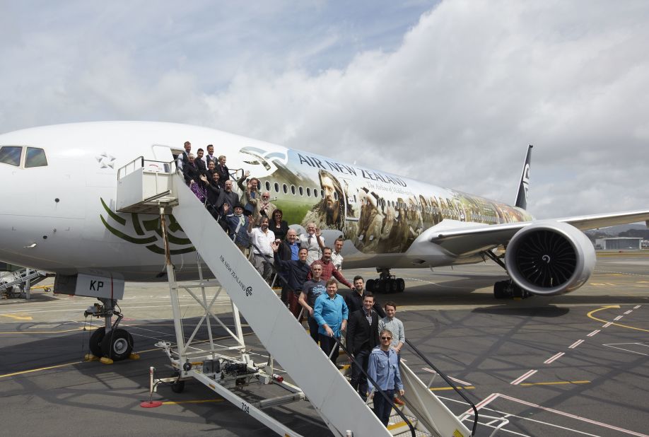 The cast of "The Hobbit" pose with an Air New Zealand Hobbit-inspired jet after arriving in Wellington.