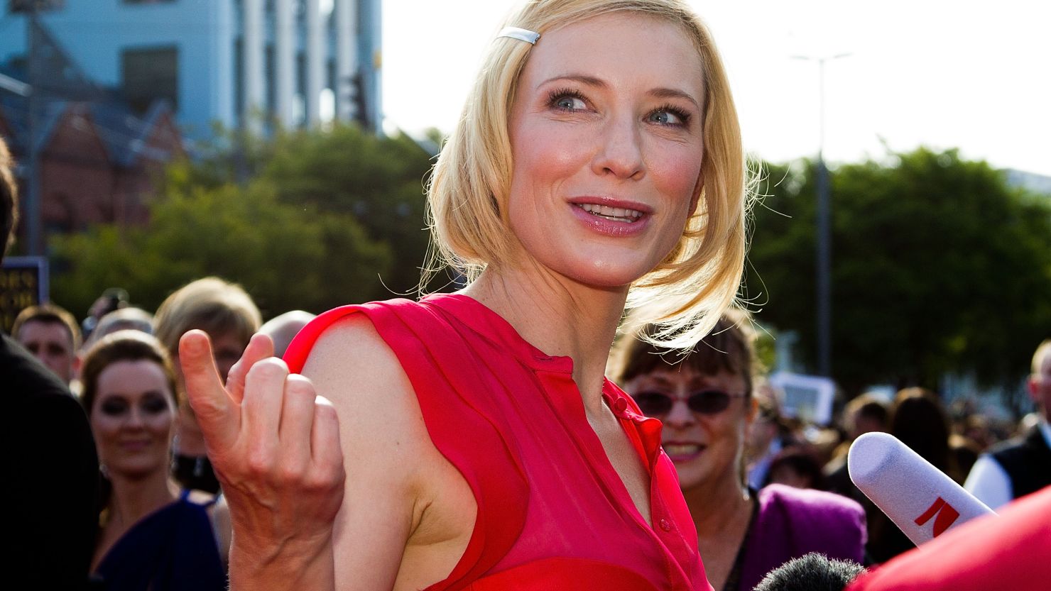 Cate Blanchett, who plays the evil stepmother in "Cinderella," wasn't amused by an interviewer's questions.