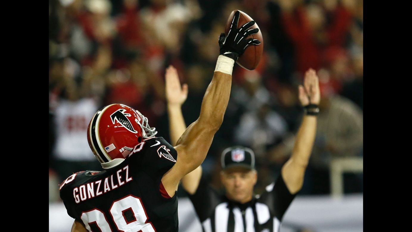 Tony Gonzalez of the Atlanta Falcons reacts after scoring a touchdown against the New Orleans Saints on Thursday.