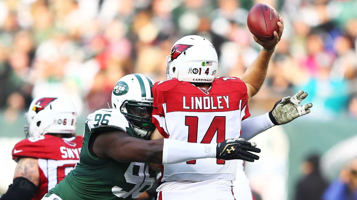 Muhammad Wilkerson of the New York Jets pressures Ryan Lindley of the Arizona Cardinals on Sunday.