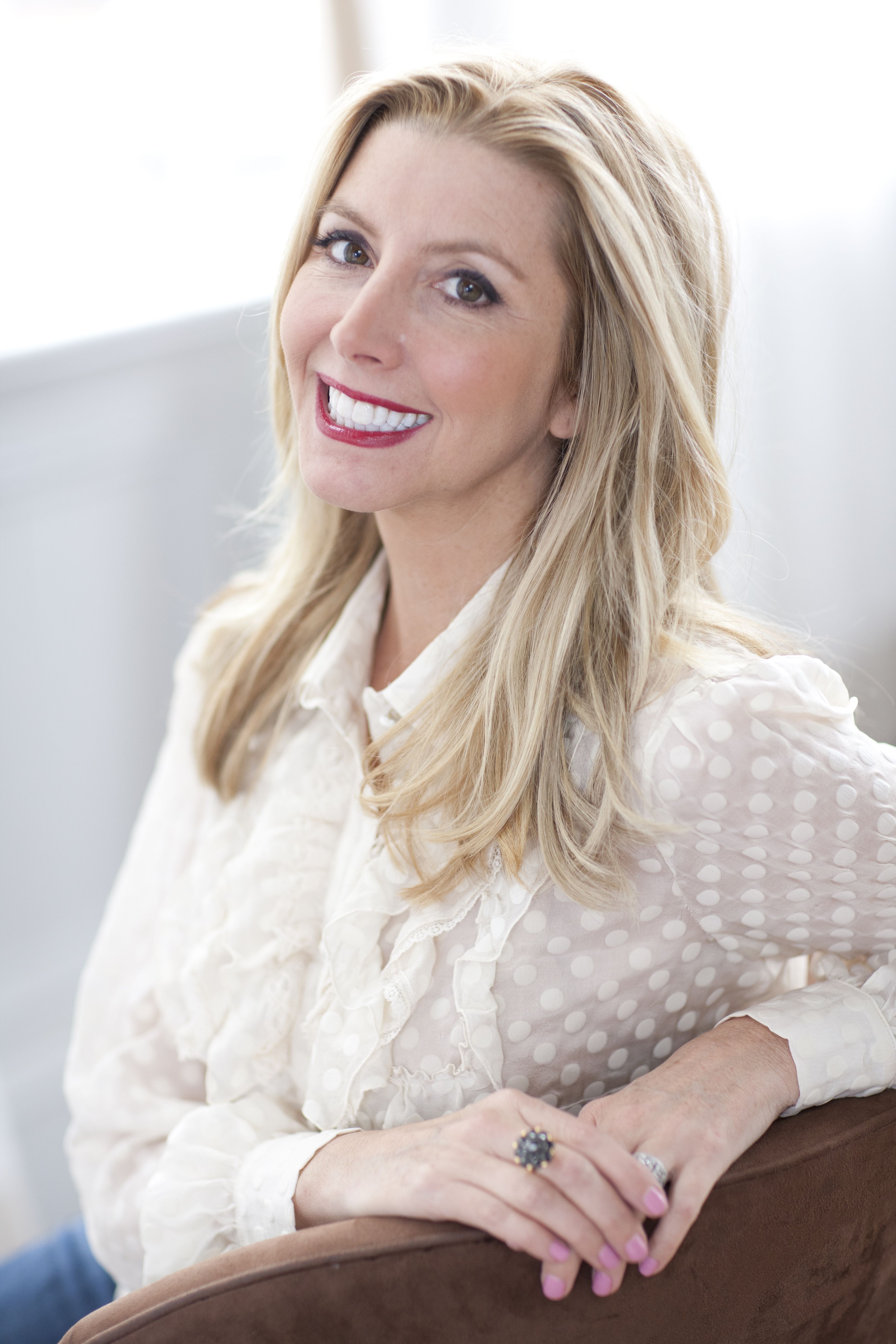 Sara Blakely Billionaire CEO & Founder of Spanx - Video Interview