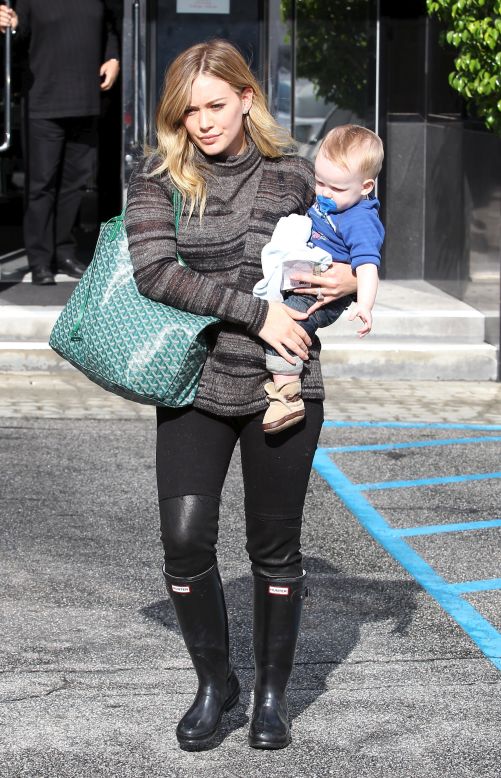 Hilary Duff runs errands with her son.