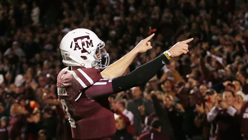 Johnny Manziel celebrates a third quarter touchdown during the game against the Missouri Tigers on November 24.