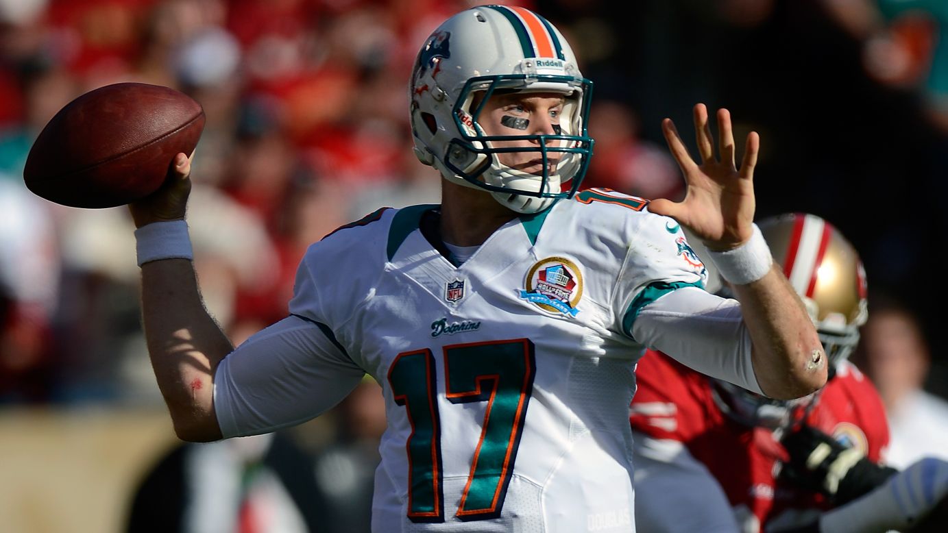 Dolphins quarterback Ryan Tannehill drops back to pass against the 49ers in the second quarter on Sunday.