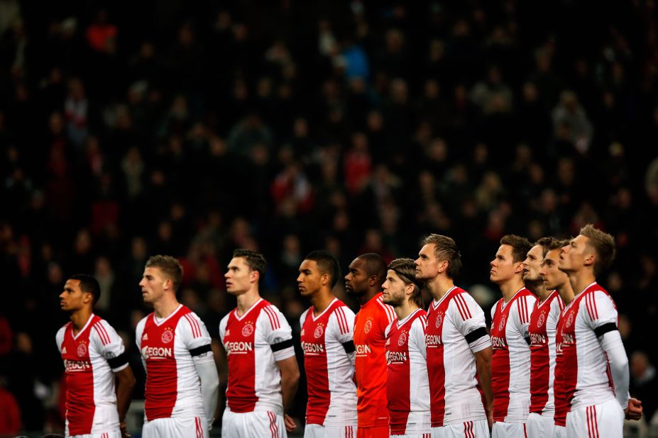 While 33,000 amateur matches were canceled across the Netherlands, professional teams held a minute's silence ahead of their games to pay tribute to the 41-year-old.