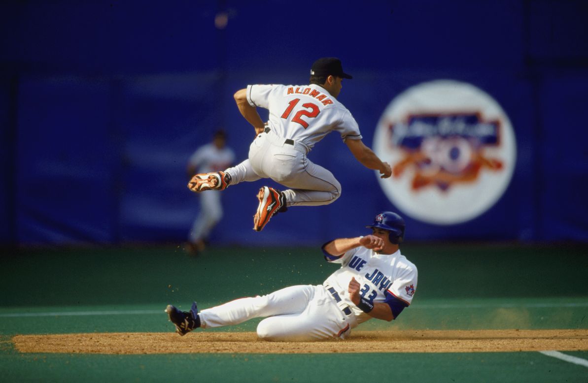 Best No. 12 ever: Roberto Alomar or Wade Boggs? 