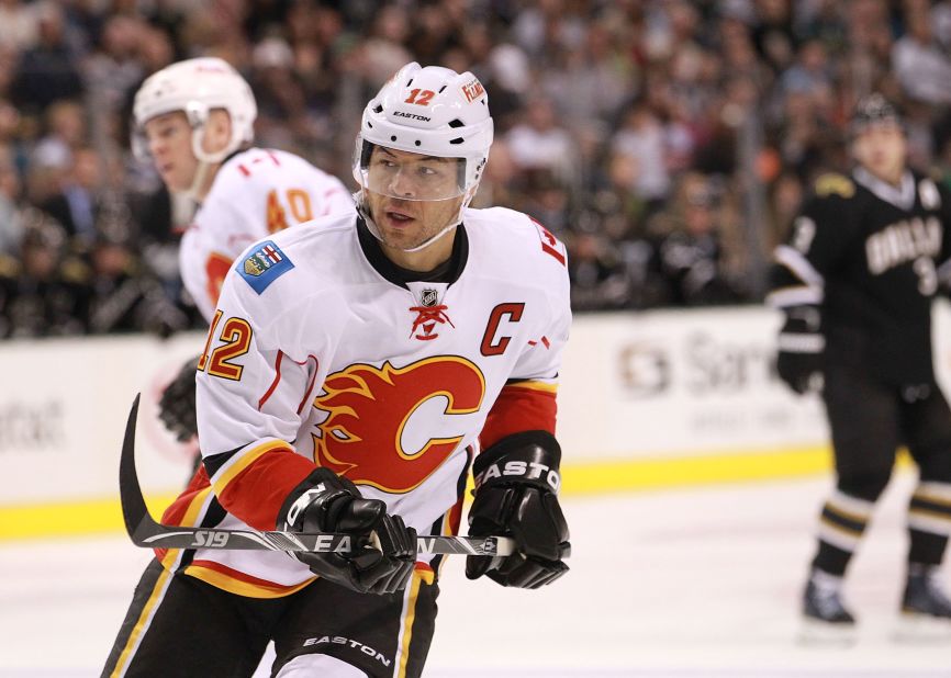 A 6-foot-1, 215-pound winger from Edmonton, Alberta, Jarome Iginla did it at every level. After winning consecutive championships with the Western Hockey League's Kamloops Blazers, he made his NHL debut at age 18 with the Calgary Flames -- during the 1996 playoffs. Since then, the six-time All-Star has racked up 516 goals and 557 assists and holds the honor of being the first black captain in league history. On the world stage, he owns five gold medals, including two from the 2002 and 2010 Olympics.