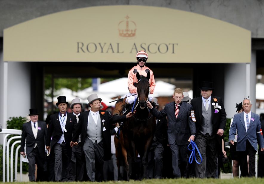So how did wonder mare Black Caviar travel 17,000 kilometers from Australia to Britain's Royal Ascot?
