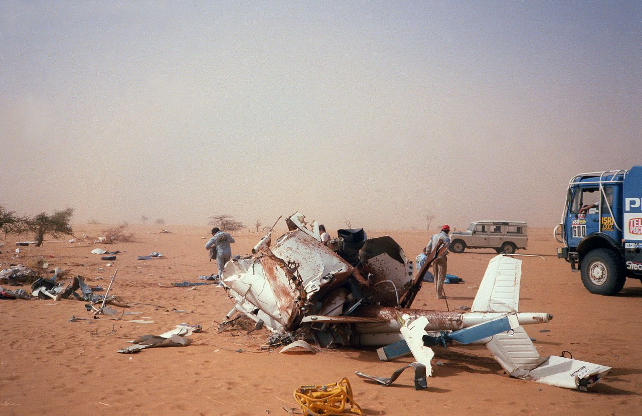 Sabine, French singer Daniel Balavoine, journalist Nathaly Odent, pilot François Xavier-Bagnoud and radio technician Jean-Paul Le Fur were killed in a helicopter accident during the Dakar in 1983. Sabine's ashes were scattered in the desert and his father Gilbert, aided by Patrick Verdoy, took over the race's running.