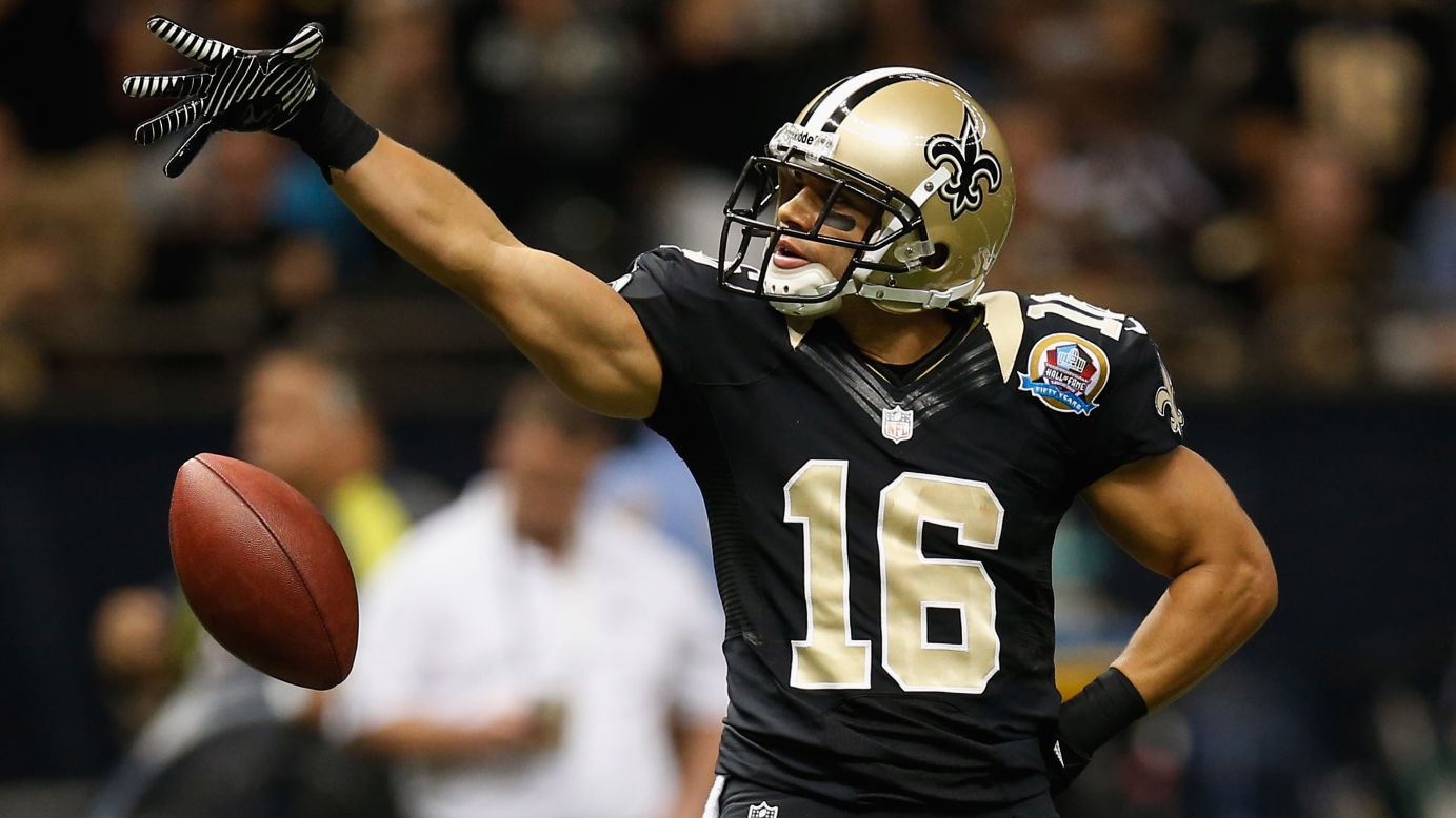 Lance Moore of the Saints reacts after making a first down against the Buccaneers on Sunday.