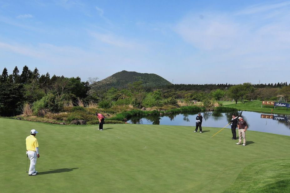 Head from Japan to South Korea for a few rounds of golf in a country where the sport is gaining ground.
