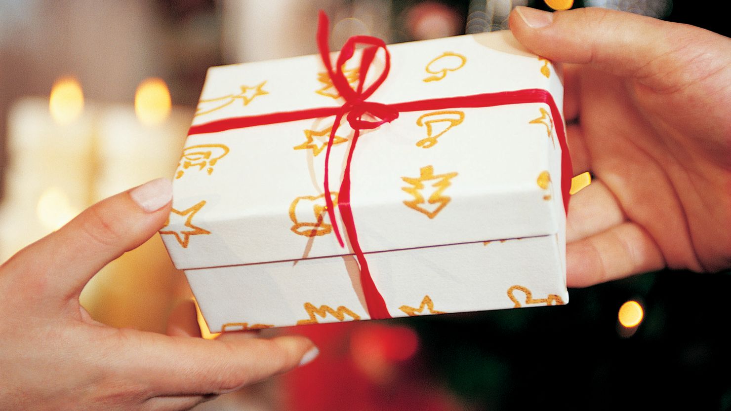 There has been some research to suggest that men and women view gifts differently. 
