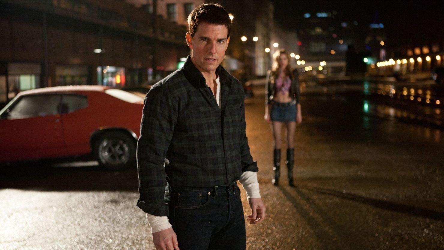 Tom Cruise stars as Jack Reacher in the film of the same name.

