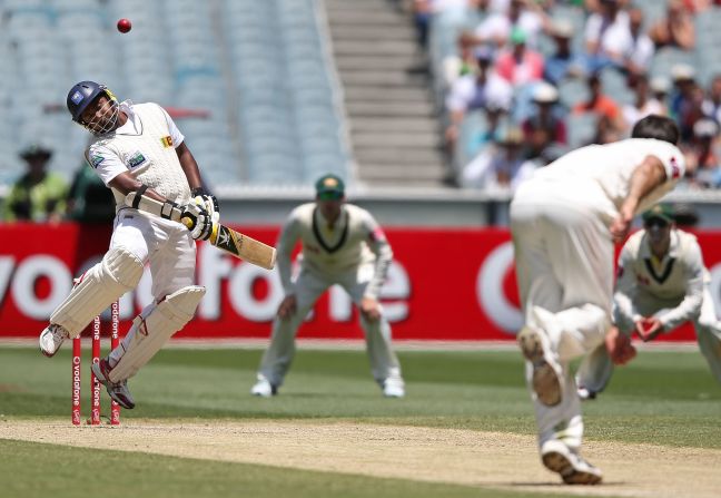 The Australian bowlers once again tested the visiting batsmen, who struggled to cope with short-pitched deliveries. 