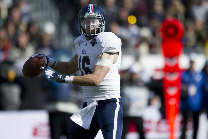 Taylor McHargue of the Rice Owls throws a pass against the Air Force Falcons on December 29.