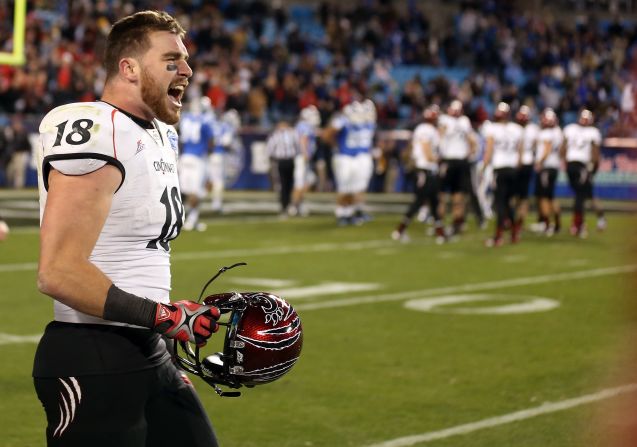Travis Kelce of the Cincinnati Bearcats celebrates after scoring the game-winning touchdown on December 27.