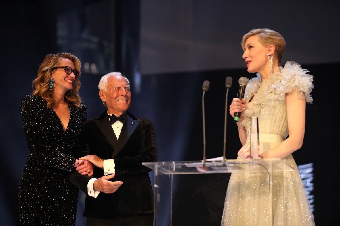 At the 2019 Fashion Awards in London, Armani received an accolade for Outstanding Achievement. It was presented to him by Julia Roberts and Cate Blanchett.