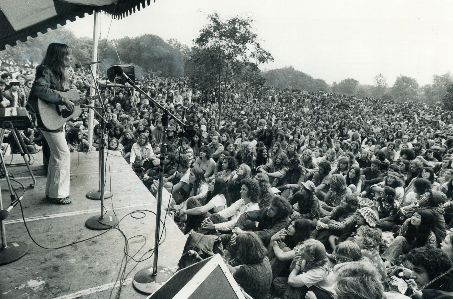 Mitchell performs at the Mariposa Folk Festival in Ontario, Canada, in 1972.