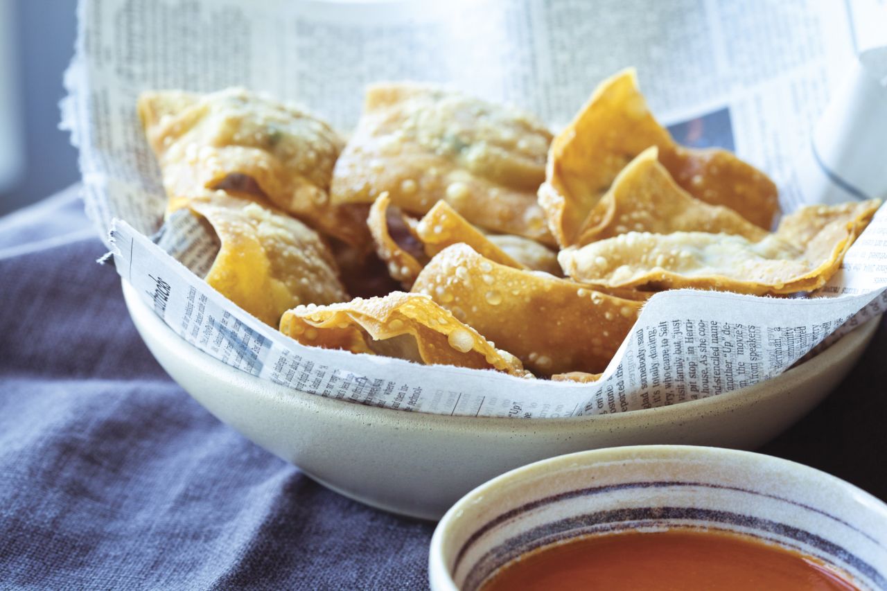 Hoi An Wontons with Spicy Tomato Sauce