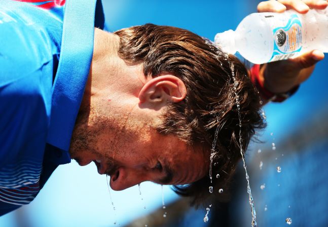 Spaniard Tommy Robredo is used to high temperatures but even he needed to take unusual measures to cope in Sydney.