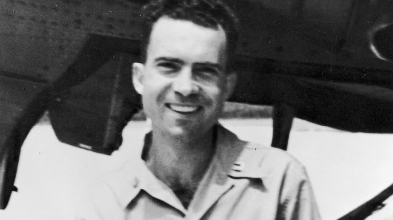 During World War II, Nixon served as a lieutenant commander in the Navy.