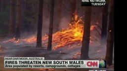 nr hundreds of fires scorch australia_00002524