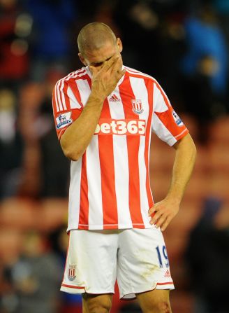 Stoke striker Jonathan Walters suffered a horror show in his team's 4-0 defeat by Chelsea in the English Premier League.