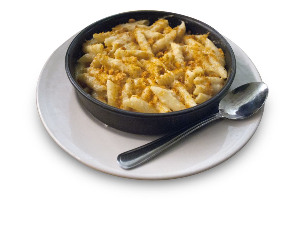 Uno Chicago Grill's deep dish macaroni and three cheese has 1,980 calories, 71 grams of saturated fat and 3,110 milligrams of sodium. CSPI compares it to eating a family-size container of Stouffer's macaroni and cheese with half a stick of melted butter on top. 