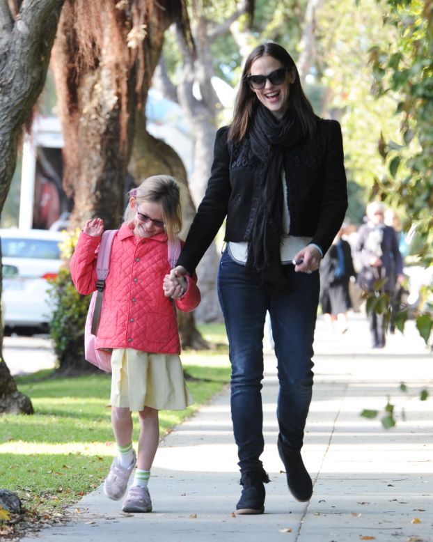 Jennifer Garner goes for a walk with her daughter.